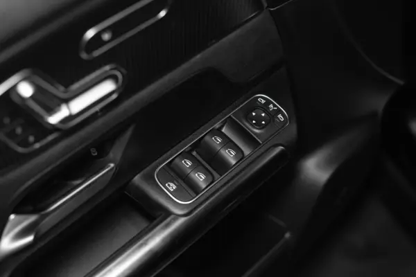 Mercedes-Benz EQA 250 AMG Line 29
