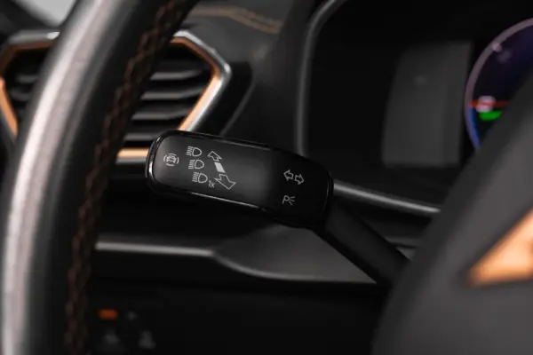 Cupra Formentor 1.4 e-Hybrid DSG VZ 8