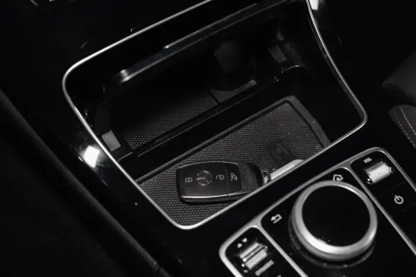 Mercedes-Benz C 300 Avantgarde 34