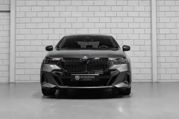 BMW 530 e Pack Desportivo M Pro 2