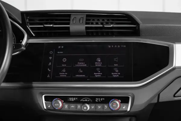 Audi Q3 45 TFSIe S line S tronic 20
