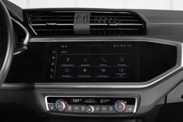 Audi Q3 45 TFSIe S line S tronic 21