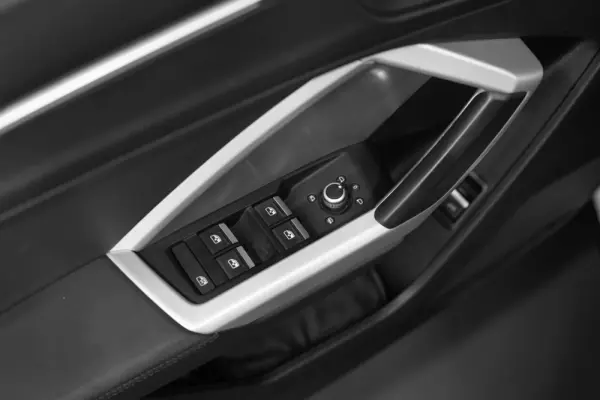 Audi Q3 45 TFSIe S line S tronic 30