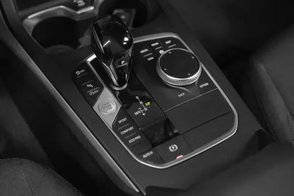 BMW 116 d Advantage Auto 16