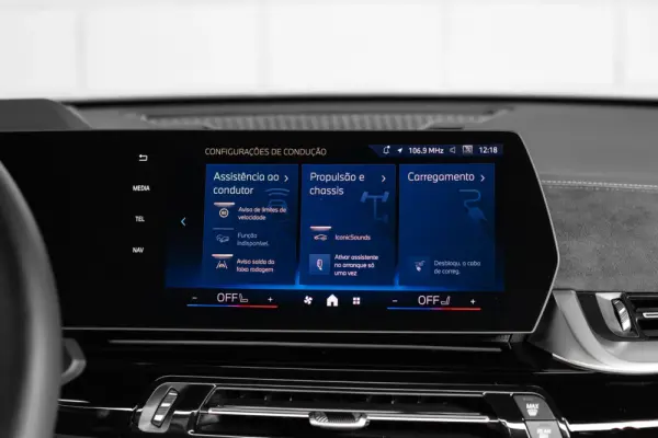 BMW iX2 xDrive30 Pack Desportivo M Pro 21