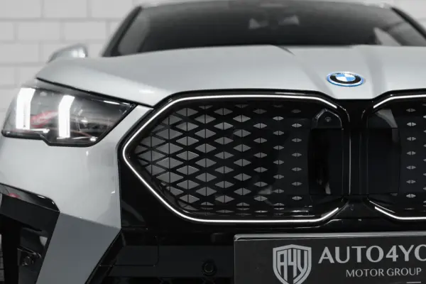 BMW iX2 xDrive30 Pack Desportivo M Pro 41