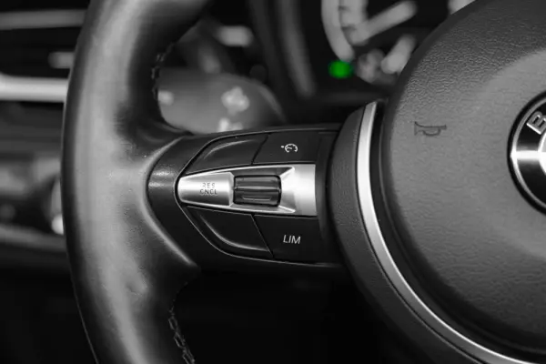 BMW X2 16 d sDrive Auto Pack M 8