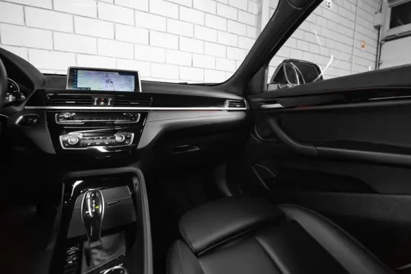 BMW X2 16 d sDrive Auto Pack M 29
