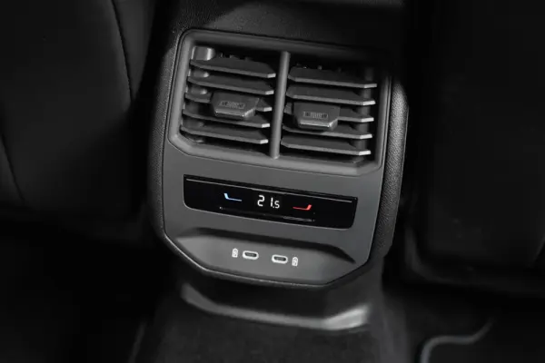 Cupra Leon 1.4 e-Hybrid VZ DSG 36