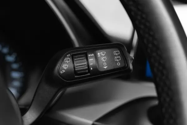 Ford Focus 1.0 EcoBoost MHEV Titanium 9