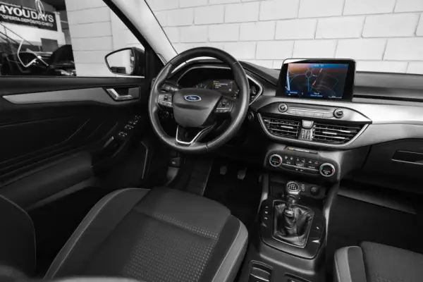 Ford Focus 1.0 EcoBoost MHEV Titanium 35