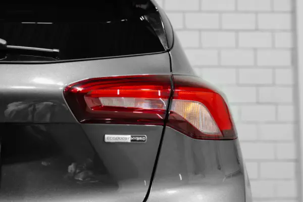 Ford Focus 1.0 EcoBoost MHEV Titanium 39