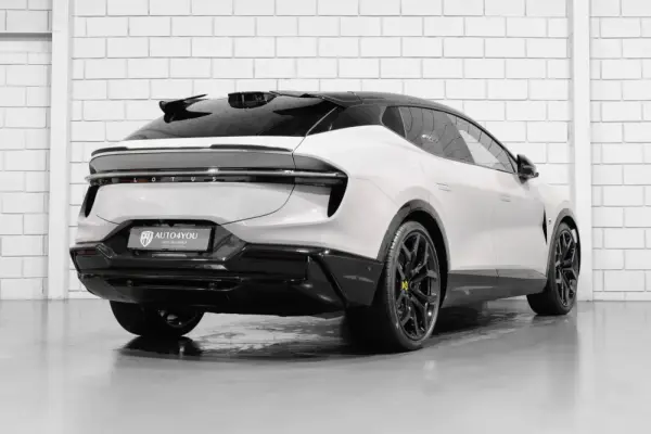 Lotus Eletre 600 Sport SE 4