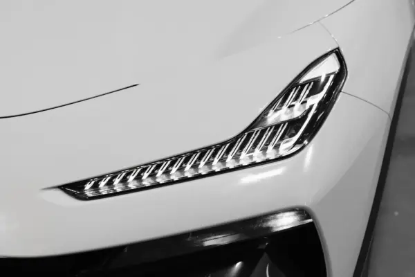 Lotus Eletre 600 Sport SE 18