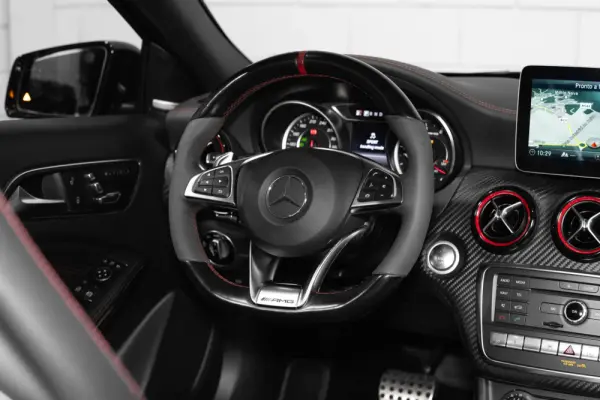 Mercedes-Benz A 45 AMG 4Matic Speedshift 7G-DCT 6