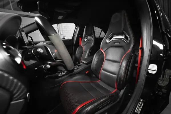 Mercedes-Benz A 45 AMG 4Matic Speedshift 7G-DCT 10