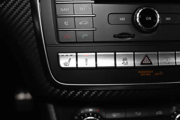 Mercedes-Benz A 45 AMG 4Matic Speedshift 7G-DCT 33