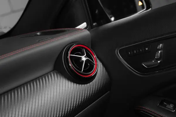 Mercedes-Benz A 45 AMG 4Matic Speedshift 7G-DCT 36