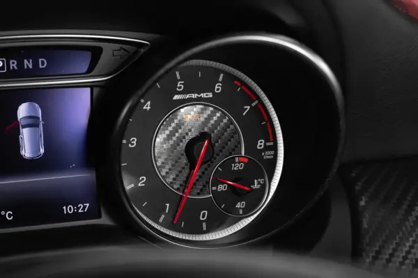 Mercedes-Benz A 45 AMG 4Matic Speedshift 7G-DCT 37