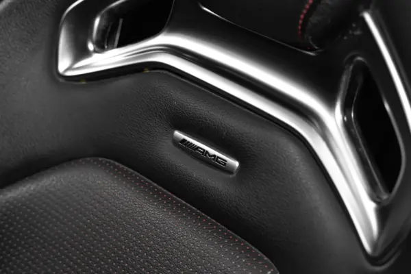 Mercedes-Benz A 45 AMG 4Matic Speedshift 7G-DCT 46