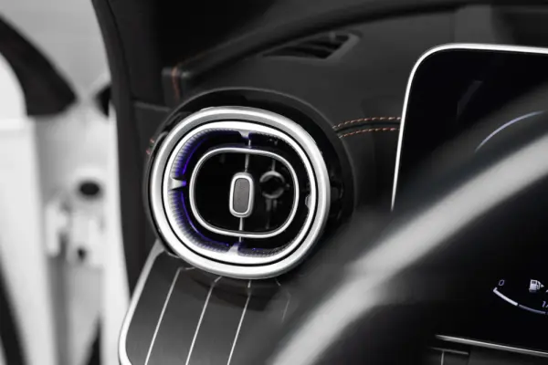 Mercedes-Benz C 300 e 9G-TRONIC AMG Line 39