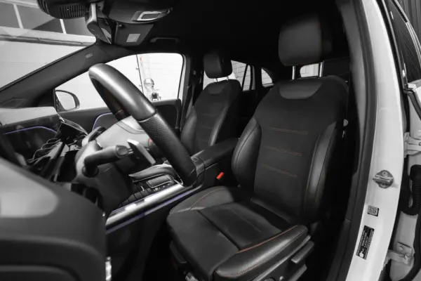 Mercedes-Benz EQA 250 AMG Line 6