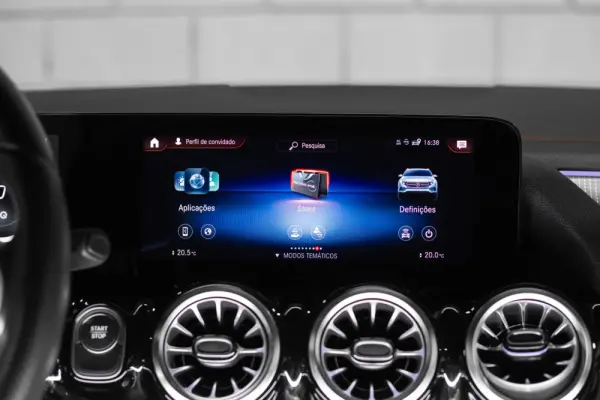 Mercedes-Benz EQA 250 AMG Line 11