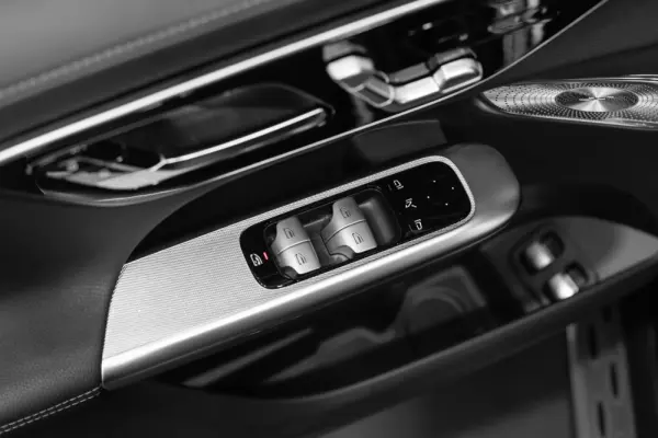 Mercedes-Benz GLC 300 e 4Matic 9G-TRONIC Edition AMG Line 34