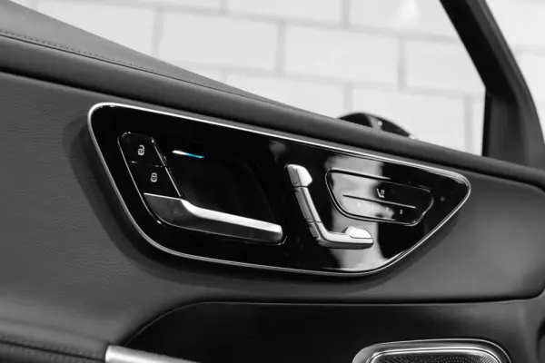 Mercedes-Benz GLC 300 e 4Matic 9G-TRONIC Edition AMG Line 35