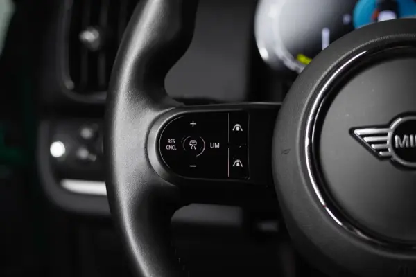 MINI Countryman Cooper SE All4 Aut. 7