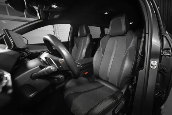 Peugeot 5008 1.2 PureTech GT EAT8 11