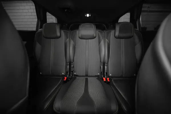 Peugeot 5008 1.2 PureTech GT EAT8 12