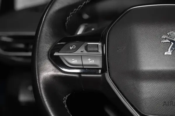 Peugeot 5008 BlueHDI 130 EAT8 Allure 7