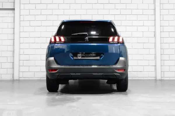 Peugeot 5008 BlueHDI 130 EAT8 Allure 37