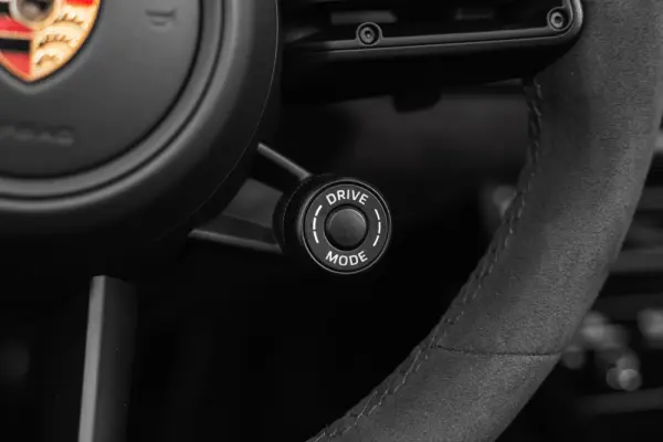 Porsche 911 (992) Carrera 4 GTS PDK 11