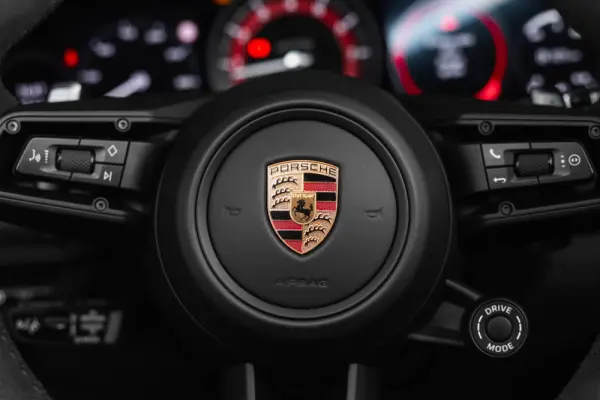 Porsche 911 (992) Carrera 4 GTS PDK 29