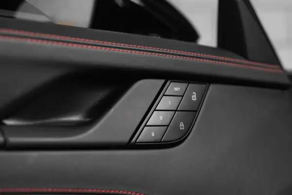Porsche 911 (992) Carrera 4 GTS PDK 31