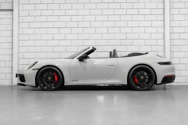 Porsche 911 (992) Carrera 4 GTS PDK 36