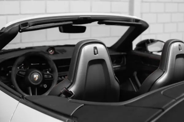 Porsche 911 (992) Carrera 4 GTS PDK 46