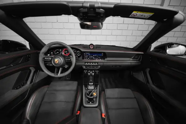 Porsche 911 (992) Carrera 4 GTS PDK 54