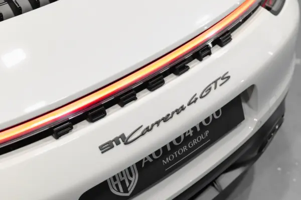 Porsche 911 (992) Carrera 4 GTS PDK 58