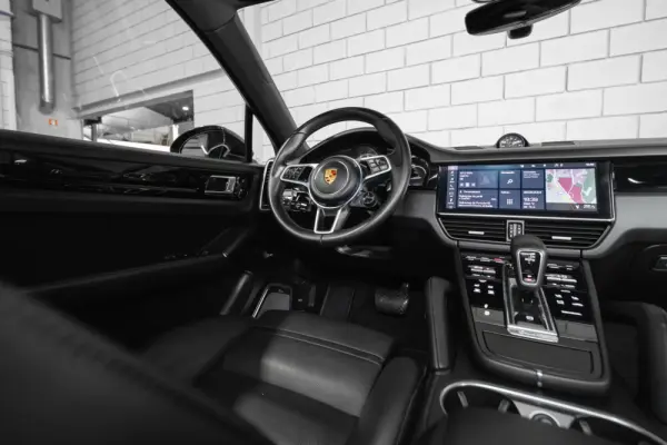Porsche Cayenne Coupé E-Hybrid 6