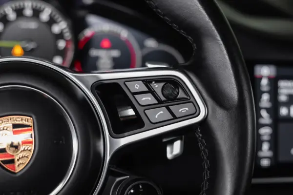 Porsche Cayenne Coupé E-Hybrid 10