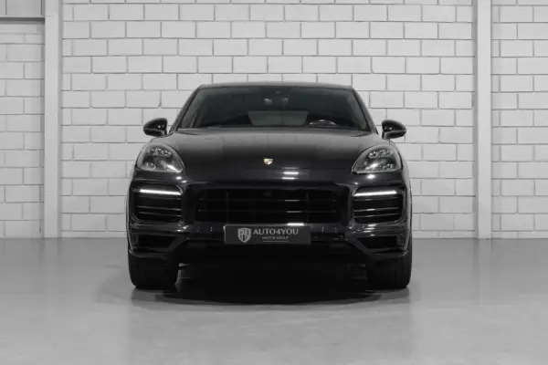Porsche Cayenne Coupé E-Hybrid 22