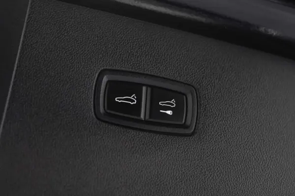 Porsche Cayenne Coupé E-Hybrid 33