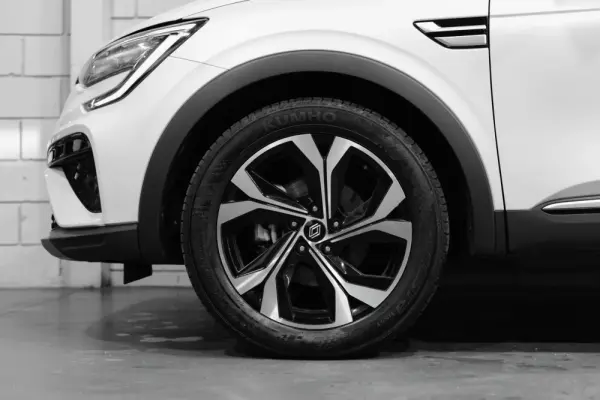 Renault Arkana 1.6 E-Tech Full Hybrid Techno 27