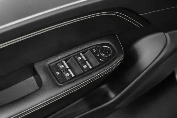 Renault Arkana 1.6 E-Tech Full Hybrid Techno 29