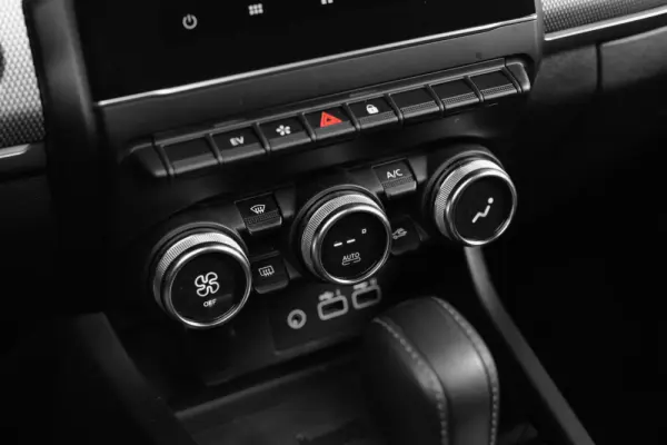 Renault Arkana 1.6 E-Tech Full Hybrid Techno 31