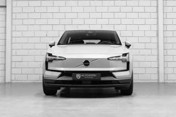 Volvo EX30 69 kWh Single Motor Extended Range Core 2