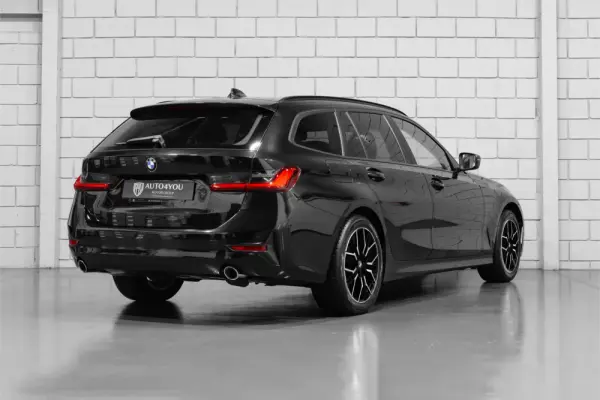BMW 318 d Touring Aut. 4
